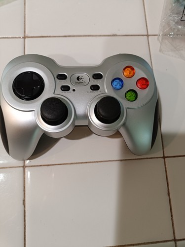 Logitech f710 silver gamepad - logitech,