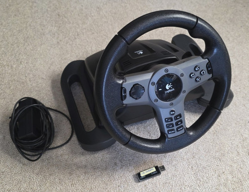 Logitech driving force - logitech,